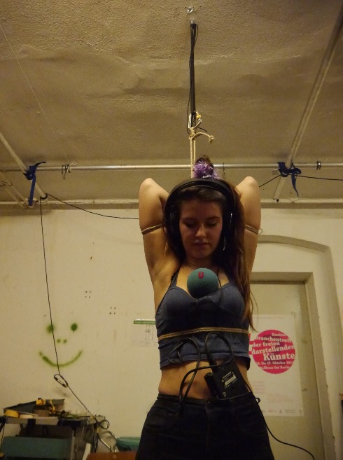 Yoga & Shibari in Berlin August // Performance 